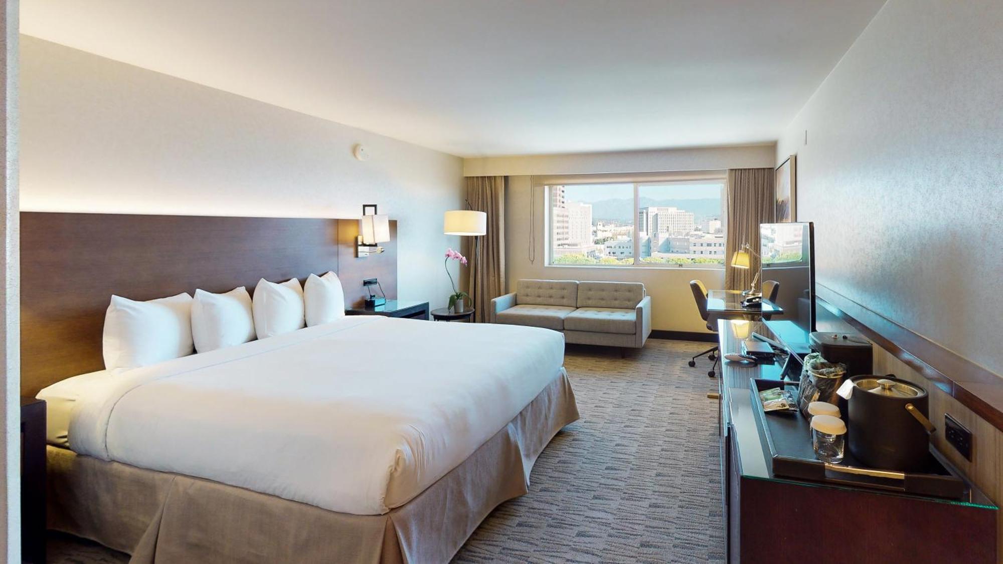 Hotel Miyako Angeles 3*